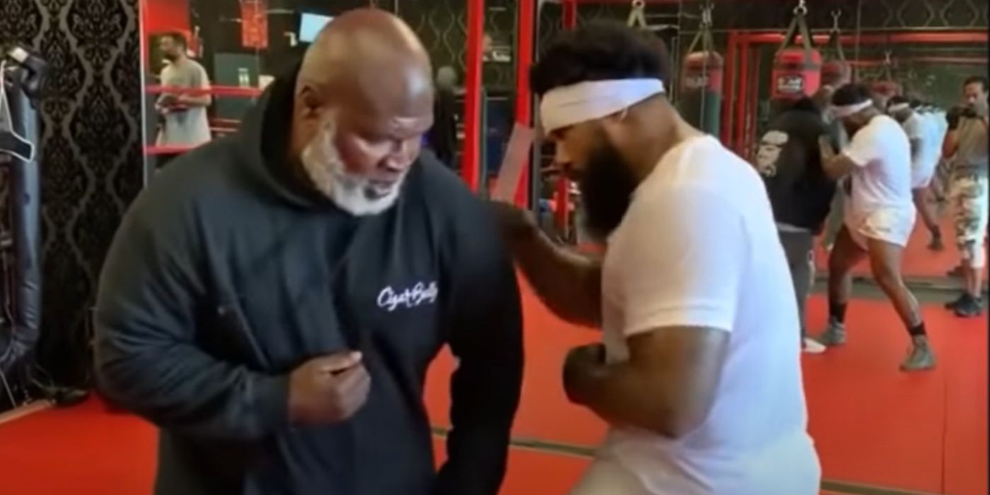 Boxing’s Philly Shell Defense, Explained