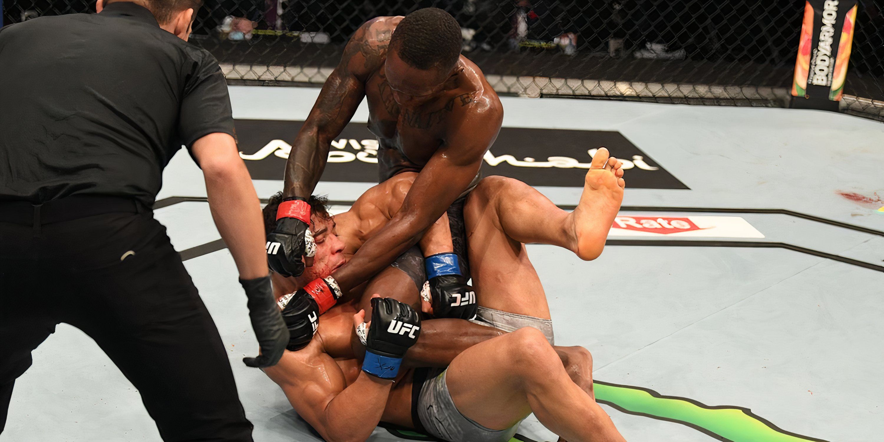 Israel Adesanya beats Paulo Costa at UFC 253