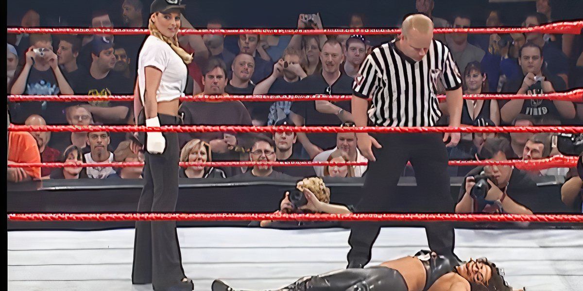 Trish Stratus vs. Nidia