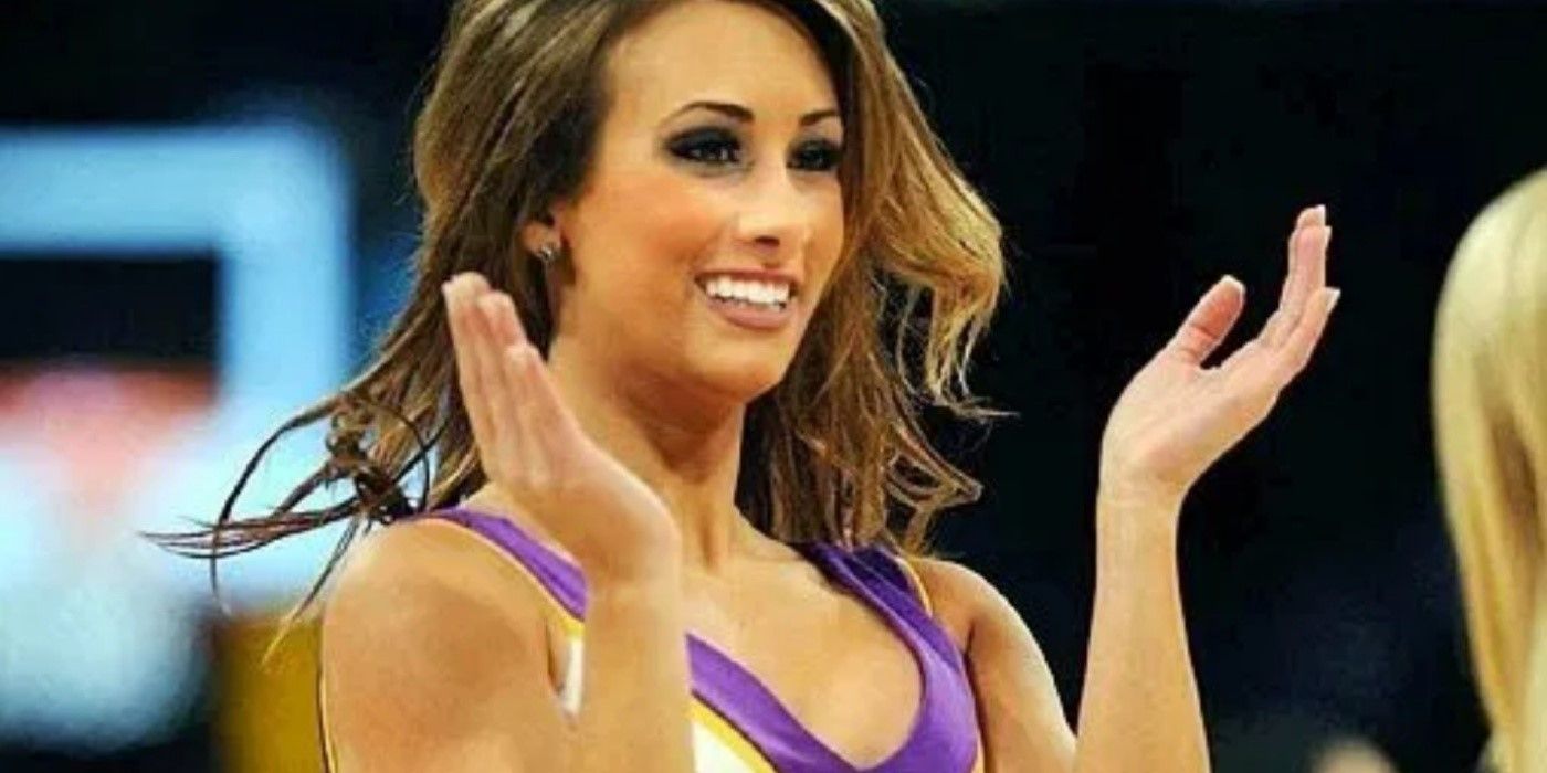 carmella-as-a-lakers-girl-1