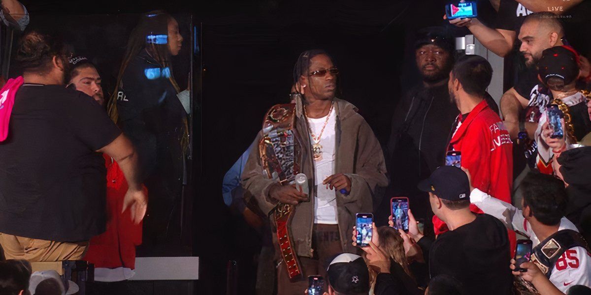 Travis Scott with an blunt