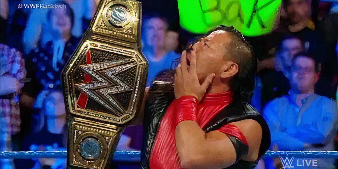 Shinsuke Nakamura with the WWE Championship