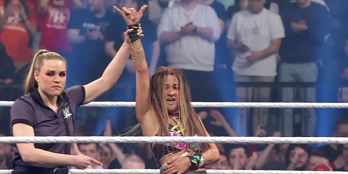 Dakota Kai RAW March 17, 2025 Screenshot cropped