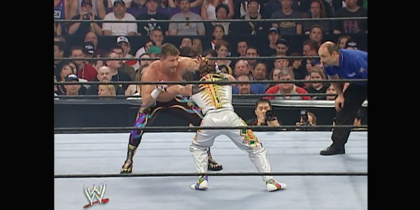Rey-Mysterio-vs-eddie-guerrero-restlemania21