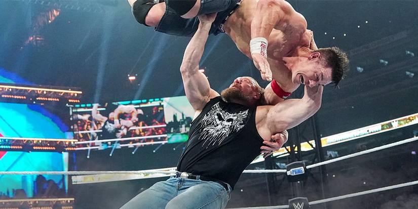 Brock Lesnar gives John Cena an F5 at WWE SummerSlam