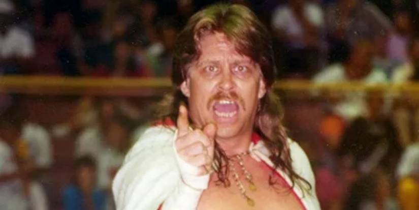 Wrestler Ken Wayne pointing at the camera
