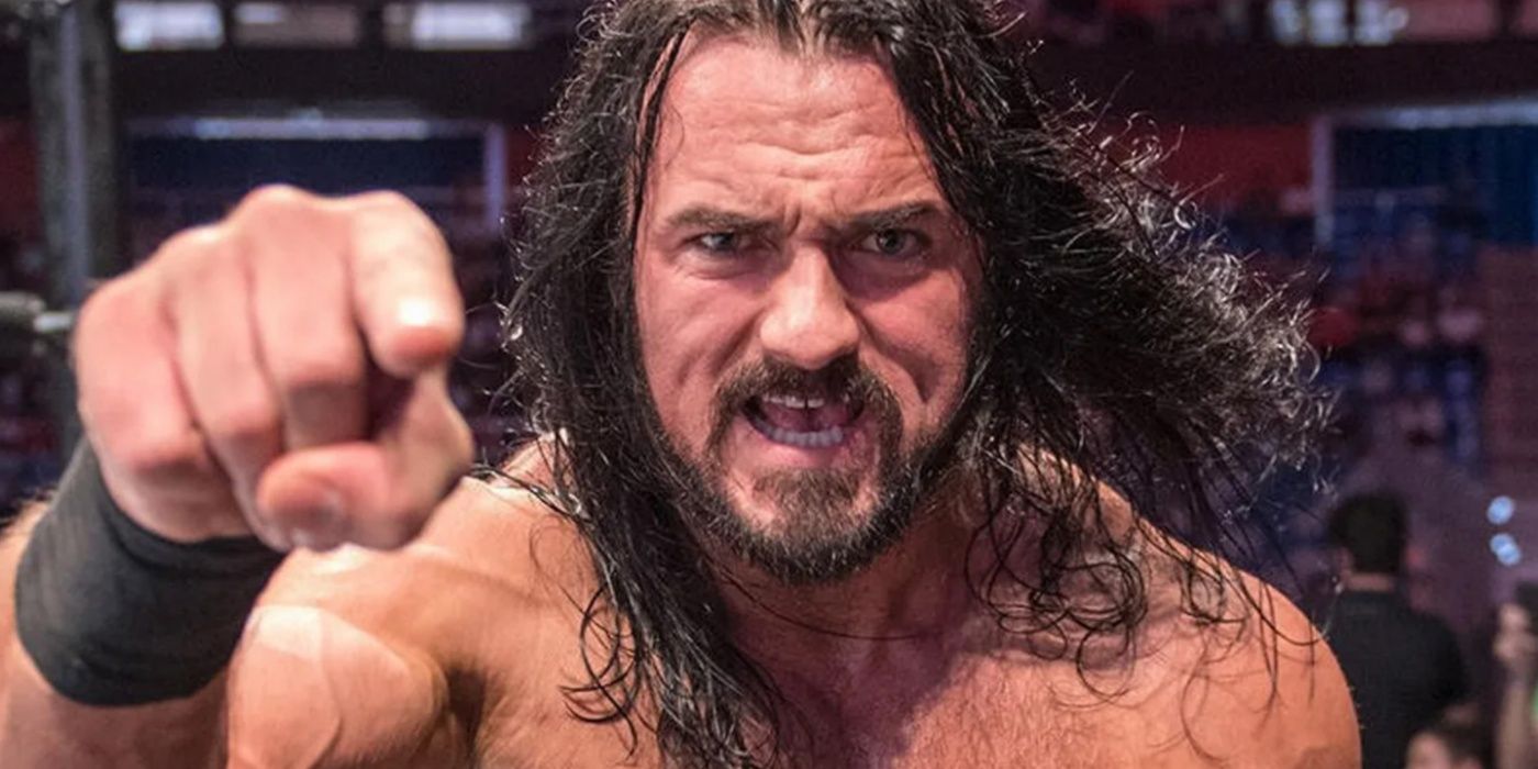 An angry Drew McIntyre pointing 