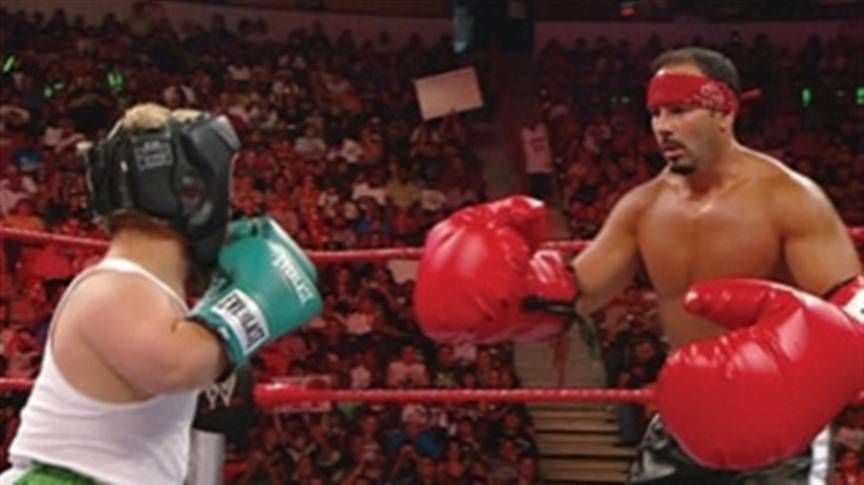 Chavo-vs-Hornswoggle-tumblr.jpg